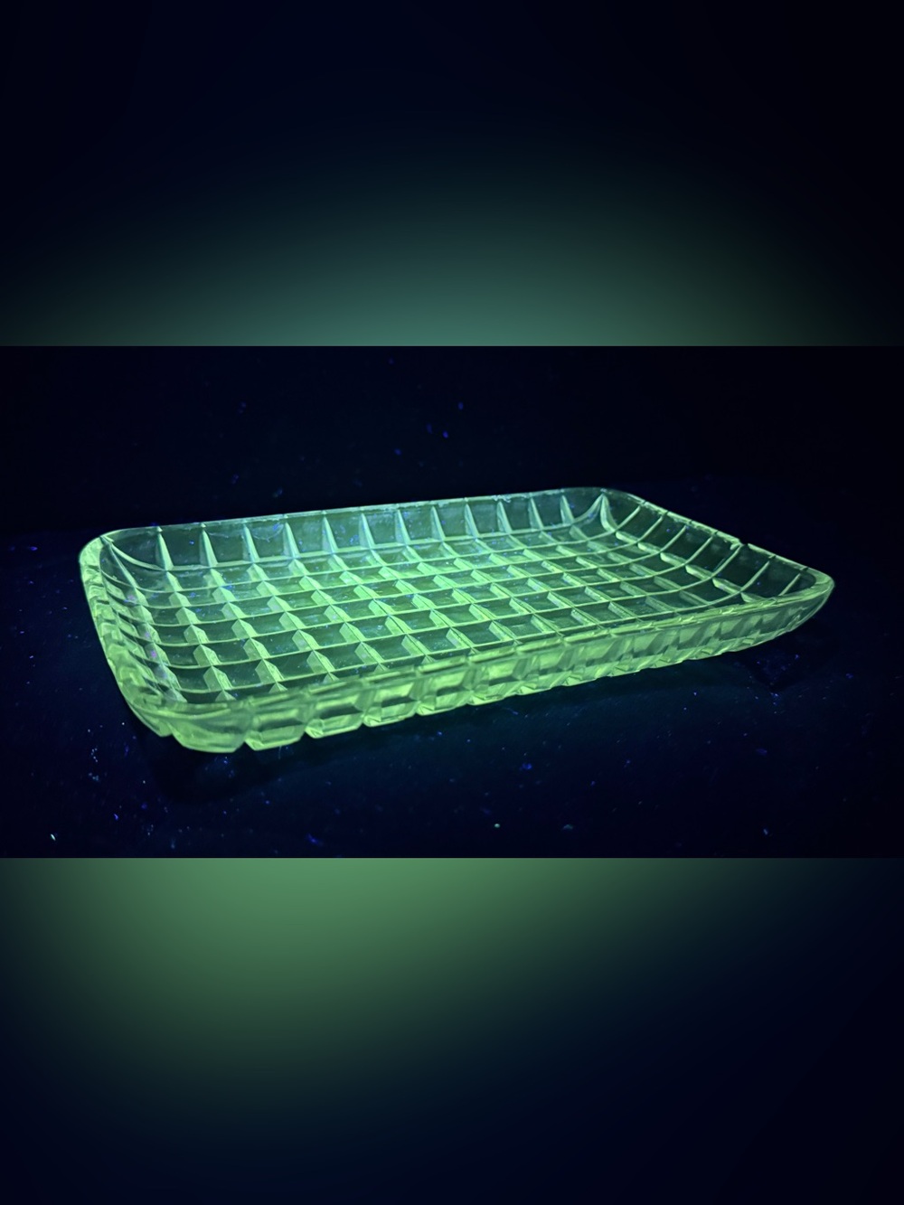Vintage Jeannette Glass Windsor Pattern Pink Depression Glass Tray – UV Glow